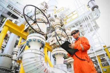 Oil and gas processing facility with engineer